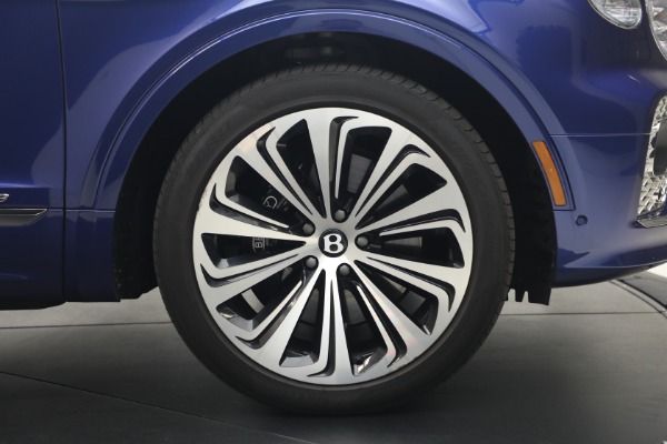Used 2022 Bentley Bentayga V8 for sale $129,900 at Maserati of Westport in Westport CT 06880 14