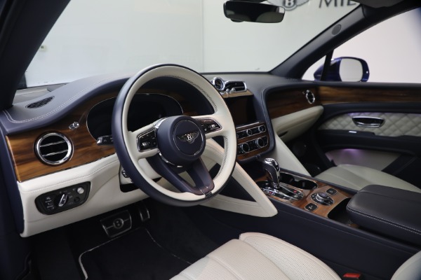 Used 2022 Bentley Bentayga V8 for sale $129,900 at Maserati of Westport in Westport CT 06880 17