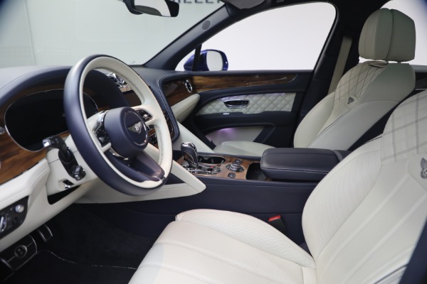 Used 2022 Bentley Bentayga V8 for sale $129,900 at Maserati of Westport in Westport CT 06880 18