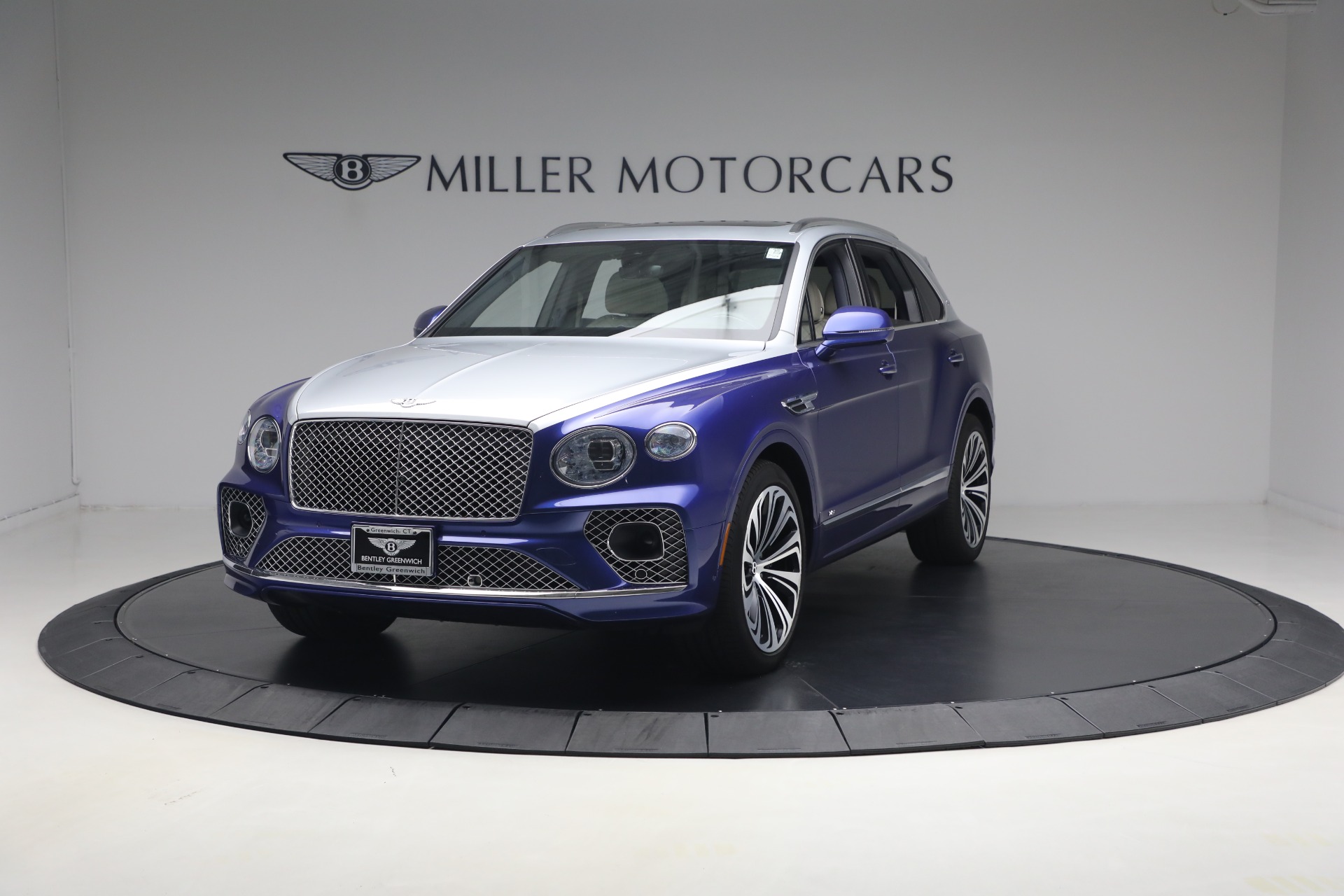 Used 2022 Bentley Bentayga V8 for sale $129,900 at Maserati of Westport in Westport CT 06880 1
