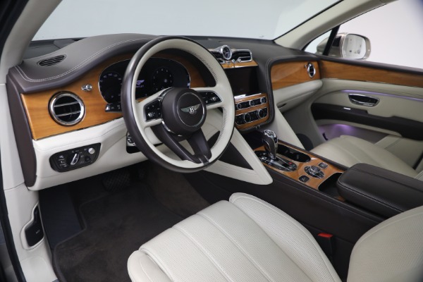 Used 2021 Bentley Bentayga V8 for sale $119,900 at Maserati of Westport in Westport CT 06880 18