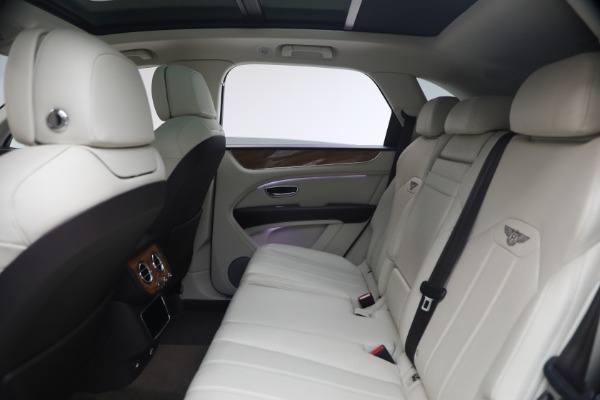 Used 2021 Bentley Bentayga V8 for sale $119,900 at Maserati of Westport in Westport CT 06880 22