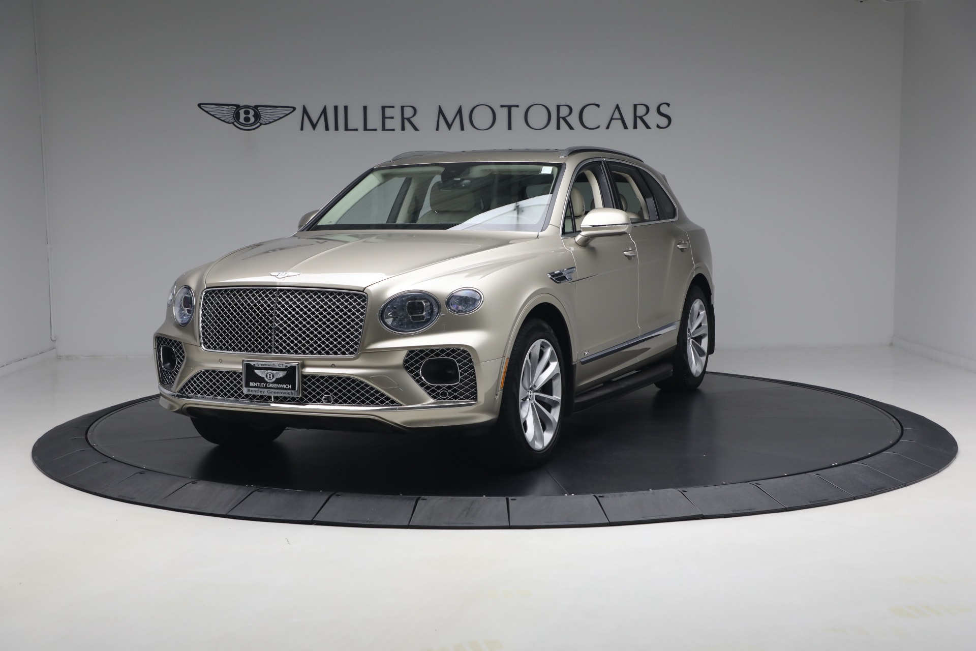 Used 2021 Bentley Bentayga V8 for sale $119,900 at Maserati of Westport in Westport CT 06880 1