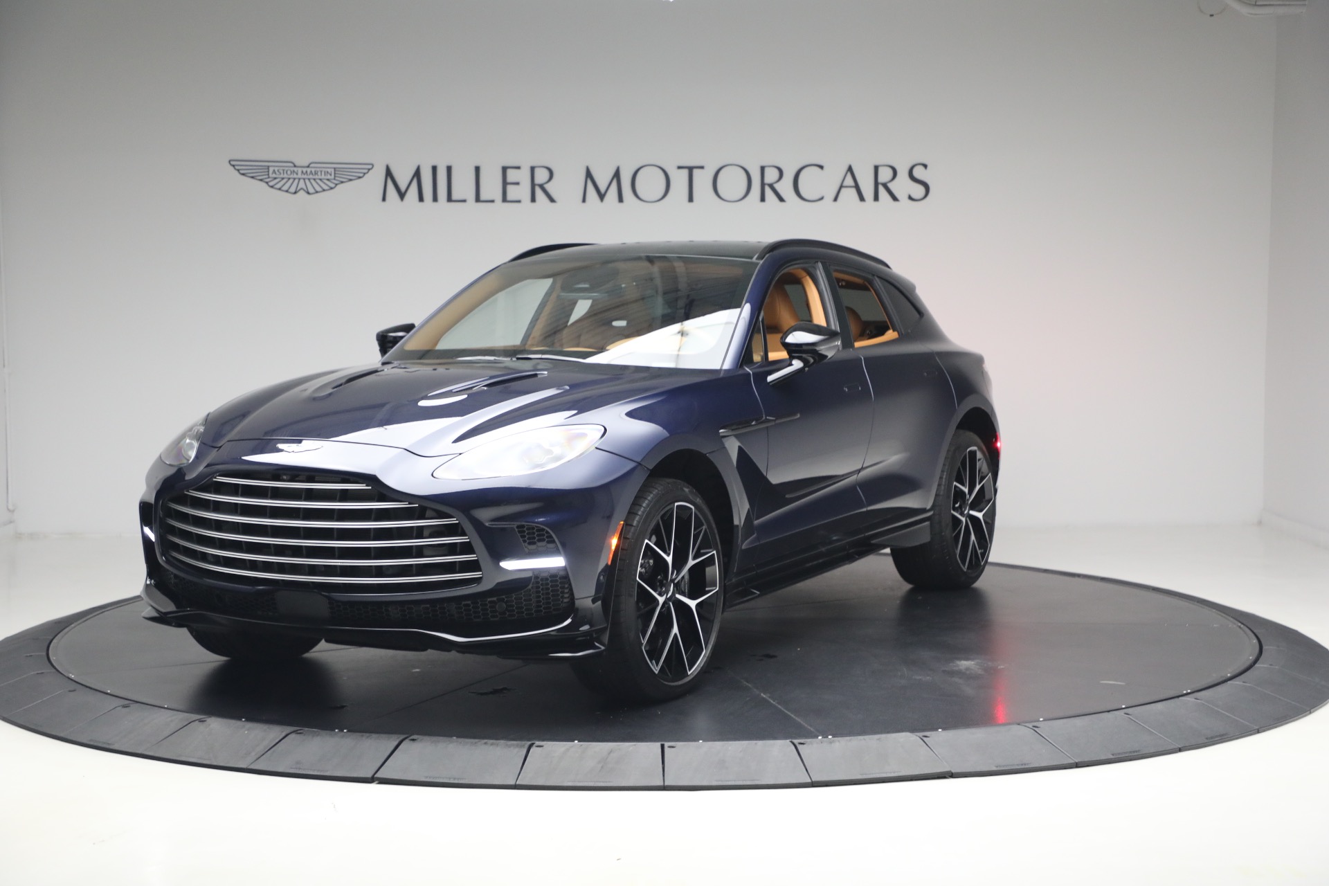 Used 2026 Aston Martin DBX 707 for sale $259,900 at Maserati of Westport in Westport CT 06880 1