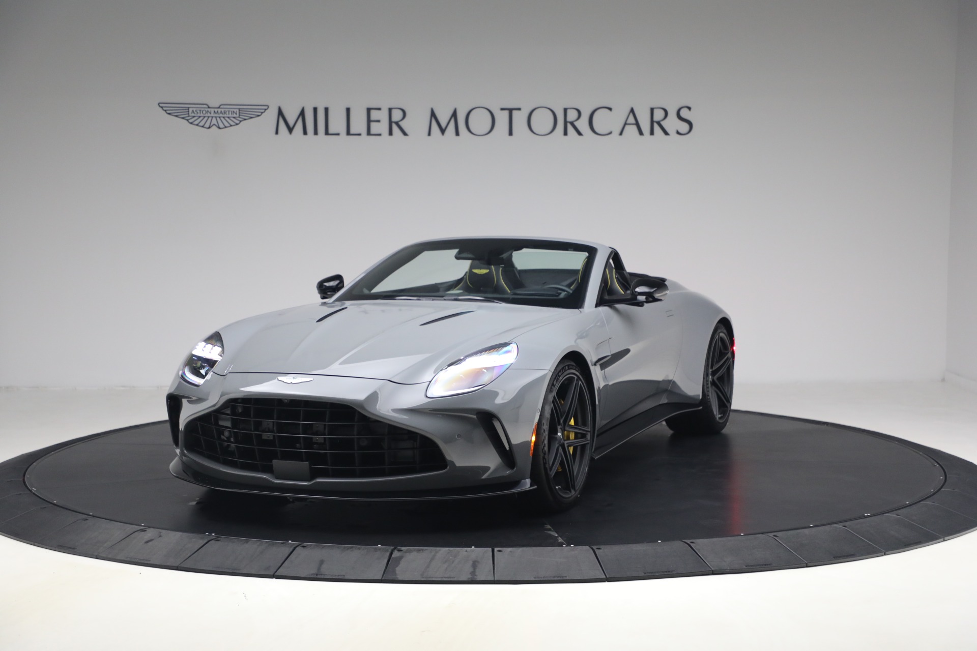 New 2026 Aston Martin Vantage Roadster for sale $263,400 at Maserati of Westport in Westport CT 06880 1