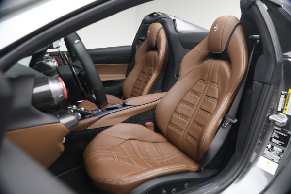 Used 2021 Ferrari 812 GTS for sale $1,039,900 at Maserati of Westport in Westport CT 06880 15
