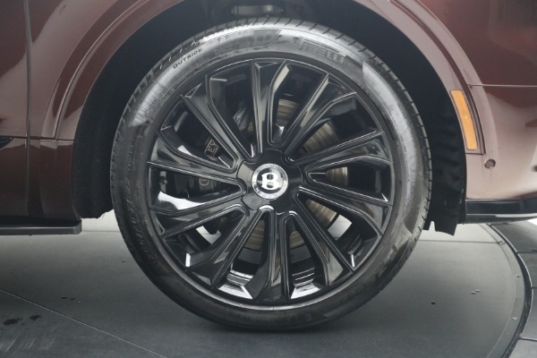 Used 2024 Bentley Bentayga EWB Mulliner V8 for sale $224,900 at Maserati of Westport in Westport CT 06880 17