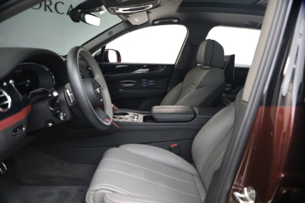 Used 2024 Bentley Bentayga EWB Mulliner V8 for sale $224,900 at Maserati of Westport in Westport CT 06880 20