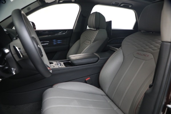 Used 2024 Bentley Bentayga EWB Mulliner V8 for sale $224,900 at Maserati of Westport in Westport CT 06880 21