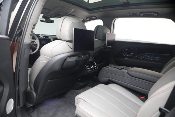 Used 2024 Bentley Bentayga EWB Mulliner V8 for sale $224,900 at Maserati of Westport in Westport CT 06880 22