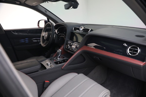 Used 2024 Bentley Bentayga EWB Mulliner V8 for sale $224,900 at Maserati of Westport in Westport CT 06880 26