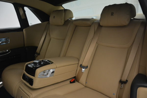 Used 2016 Rolls-Royce Ghost for sale Sold at Maserati of Westport in Westport CT 06880 27
