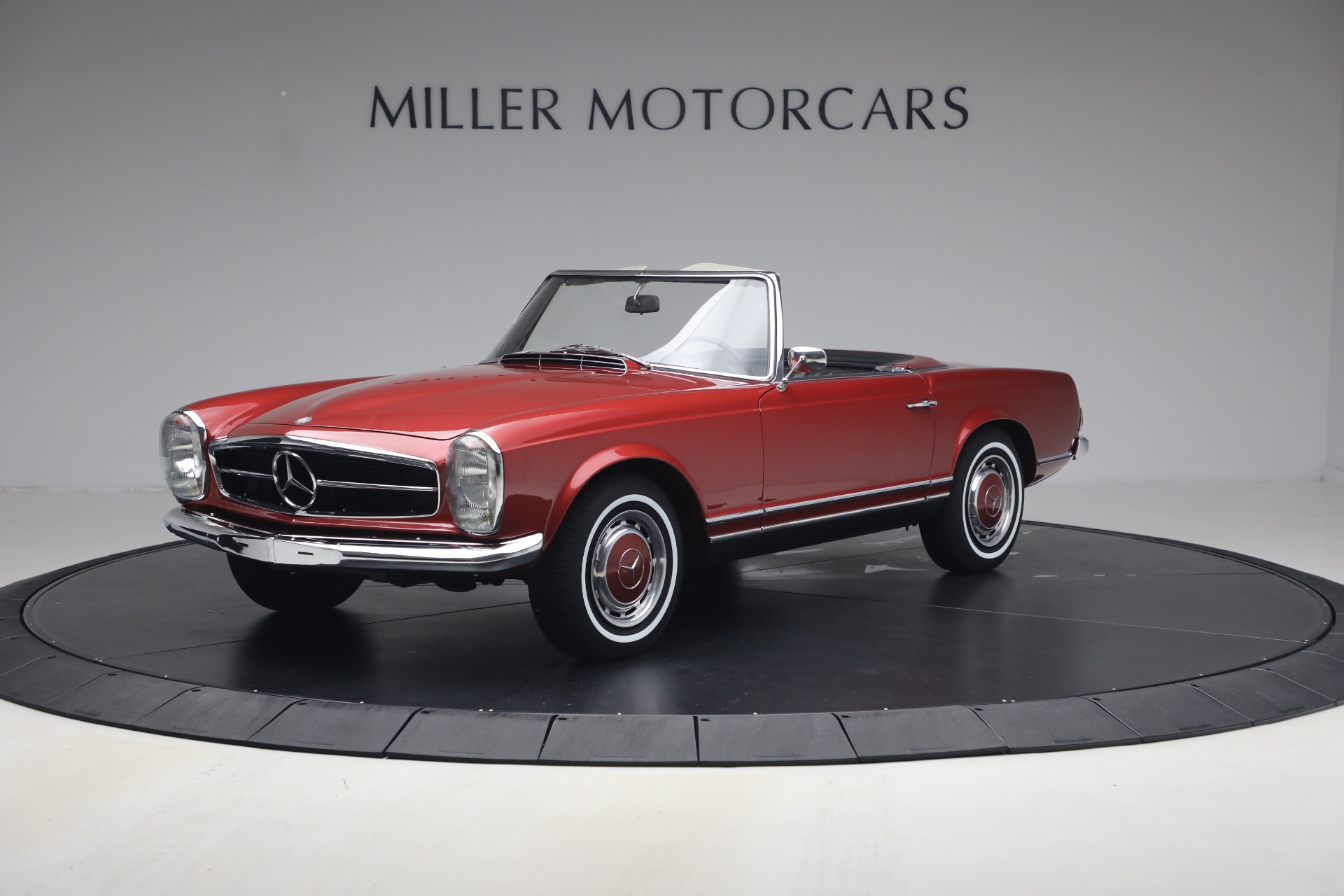 Used 1968 Mercedes-Benz 280SL for sale $229,900 at Maserati of Westport in Westport CT 06880 1