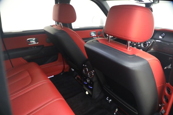 Used 2021 Rolls-Royce Black Badge Cullinan for sale $289,900 at Maserati of Westport in Westport CT 06880 26