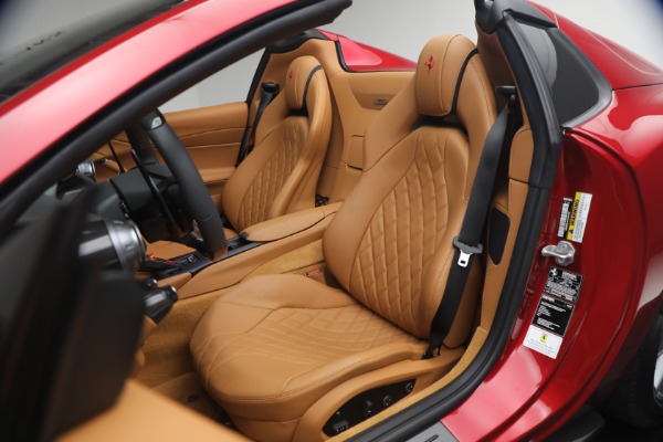 Used 2023 Ferrari 812 GTS for sale $949,900 at Maserati of Westport in Westport CT 06880 15