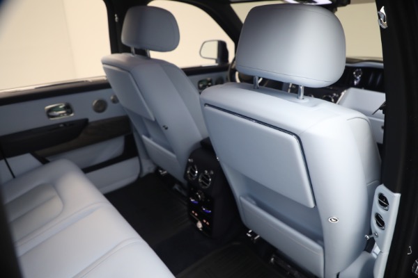 Used 2025 Rolls-Royce Cullinan for sale $419,900 at Maserati of Westport in Westport CT 06880 27