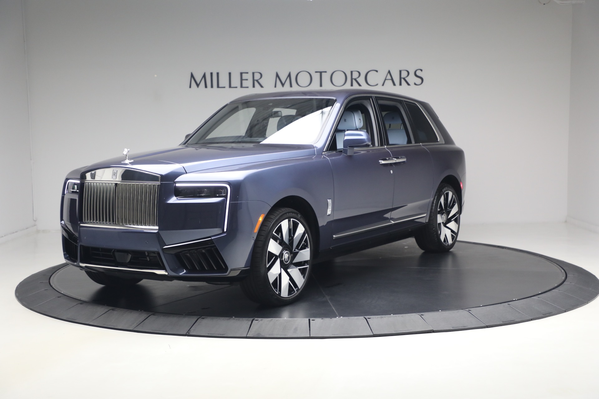 Used 2025 Rolls-Royce Cullinan for sale $419,900 at Maserati of Westport in Westport CT 06880 1