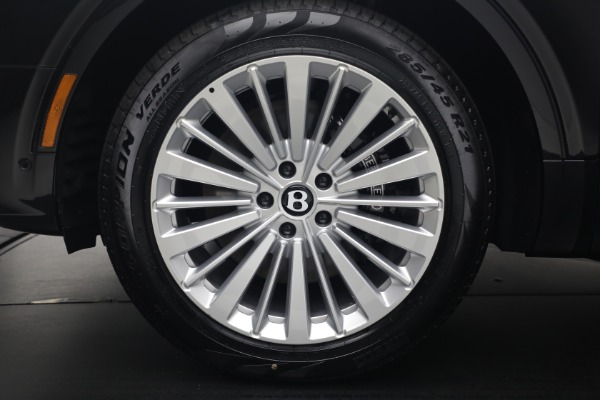 New 2026 Bentley Bentayga V8 for sale $244,330 at Maserati of Westport in Westport CT 06880 14