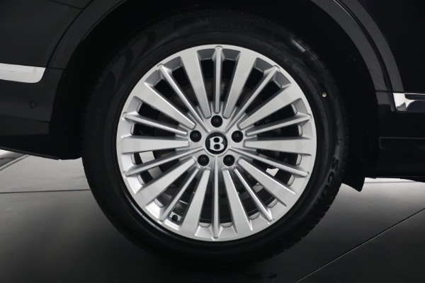 New 2026 Bentley Bentayga V8 for sale $244,330 at Maserati of Westport in Westport CT 06880 16