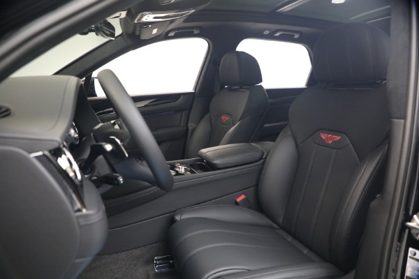 New 2026 Bentley Bentayga V8 for sale $244,330 at Maserati of Westport in Westport CT 06880 21