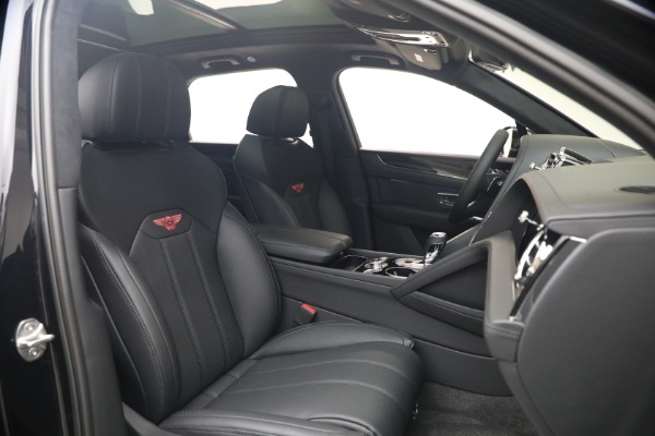New 2026 Bentley Bentayga V8 for sale $244,330 at Maserati of Westport in Westport CT 06880 28
