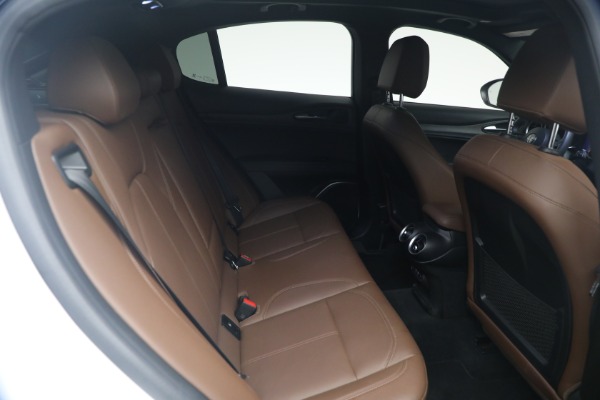 Used 2023 Alfa Romeo Stelvio Ti for sale $32,900 at Maserati of Westport in Westport CT 06880 18