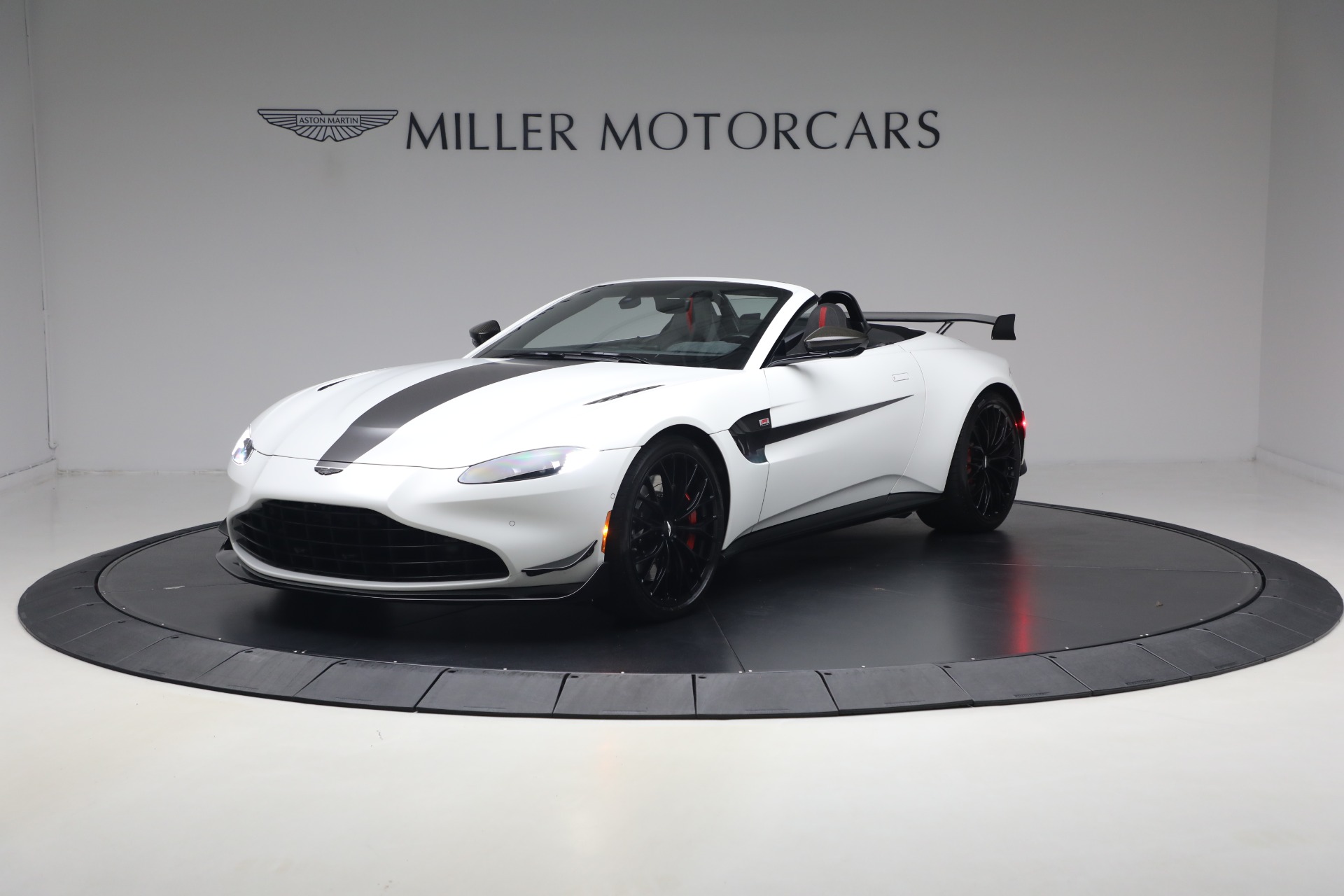 Used 2023 Aston Martin Vantage F1 Edition for sale $129,900 at Maserati of Westport in Westport CT 06880 1
