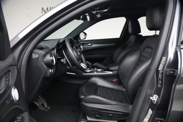 Used 2023 Alfa Romeo Stelvio Veloce for sale $34,900 at Maserati of Westport in Westport CT 06880 13