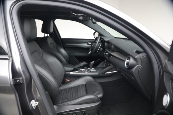 Used 2023 Alfa Romeo Stelvio Veloce for sale $34,900 at Maserati of Westport in Westport CT 06880 14