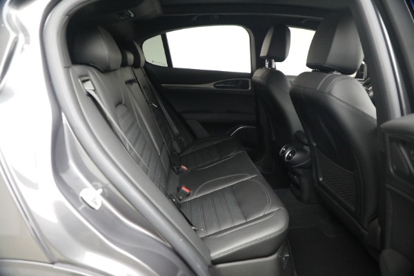 Used 2023 Alfa Romeo Stelvio Veloce for sale $34,900 at Maserati of Westport in Westport CT 06880 20