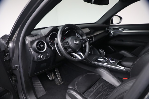 Used 2023 Alfa Romeo Stelvio Veloce for sale $34,900 at Maserati of Westport in Westport CT 06880 21