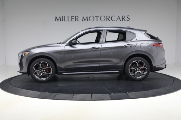 Used 2023 Alfa Romeo Stelvio Veloce for sale $34,900 at Maserati of Westport in Westport CT 06880 3