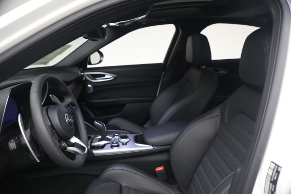 New 2026 Alfa Romeo Giulia Veloce for sale $57,670 at Maserati of Westport in Westport CT 06880 16