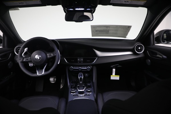 New 2026 Alfa Romeo Giulia Veloce for sale $57,670 at Maserati of Westport in Westport CT 06880 21