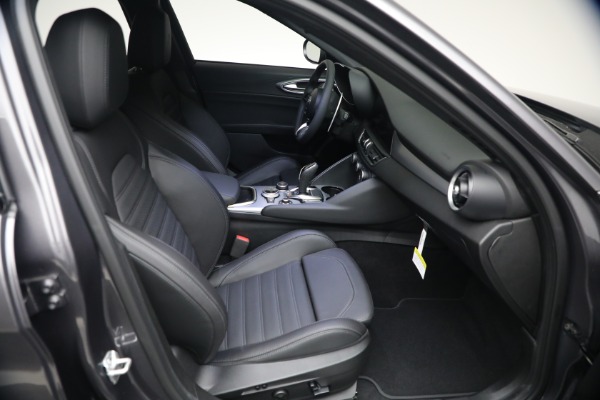 New 2026 Alfa Romeo Giulia Veloce for sale $55,815 at Maserati of Westport in Westport CT 06880 14