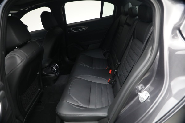 New 2026 Alfa Romeo Giulia Veloce for sale $55,815 at Maserati of Westport in Westport CT 06880 17
