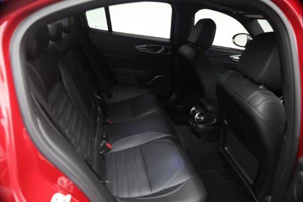 Used 2023 Alfa Romeo Giulia Veloce for sale $33,900 at Maserati of Westport in Westport CT 06880 17