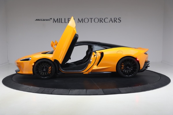 Used 2023 McLaren GT for sale $166,900 at Maserati of Westport in Westport CT 06880 27