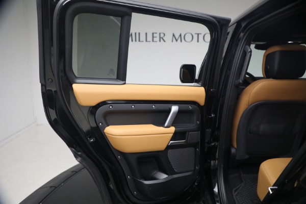 Used 2024 Land Rover Defender 110 V8 P525 for sale $84,900 at Maserati of Westport in Westport CT 06880 28