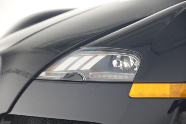 Used 2006 Bugatti Veyron 16.4 for sale Call for price at Maserati of Westport in Westport CT 06880 21