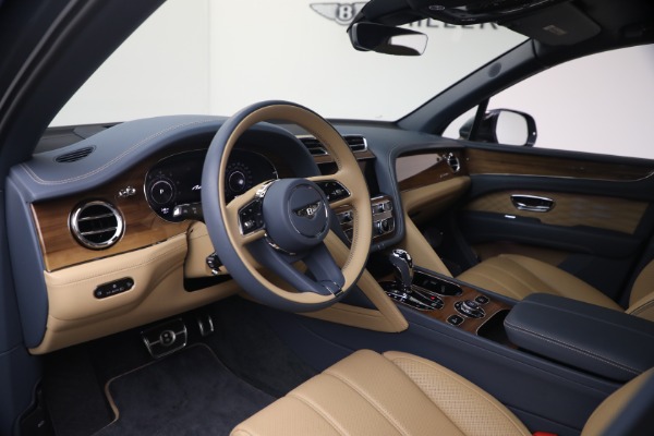 Used 2026 Bentley Bentayga EWB Azure V8 for sale $279,900 at Maserati of Westport in Westport CT 06880 18