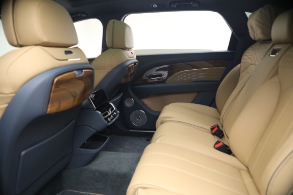 Used 2026 Bentley Bentayga EWB Azure V8 for sale $279,900 at Maserati of Westport in Westport CT 06880 23