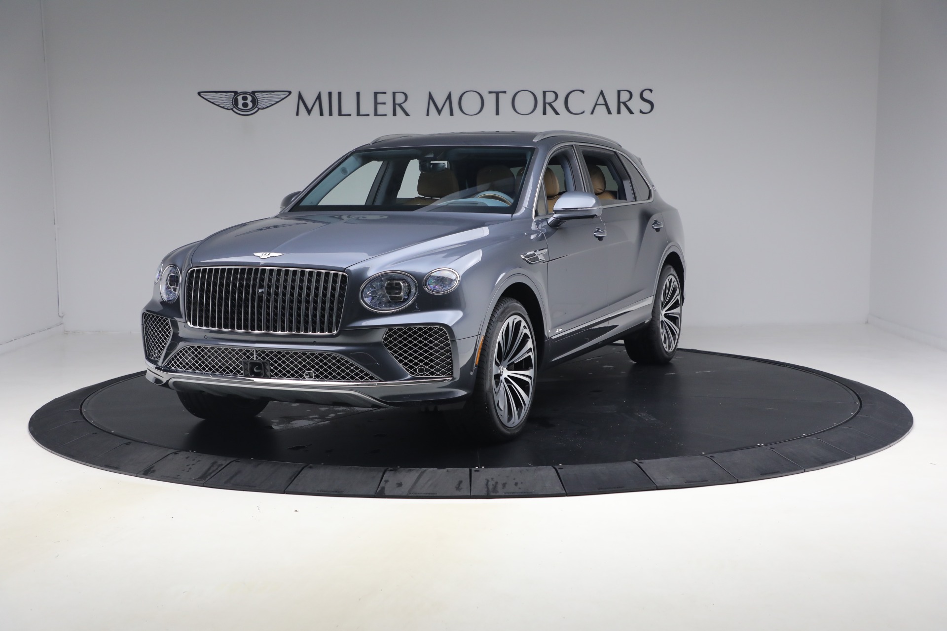 Used 2026 Bentley Bentayga EWB Azure V8 for sale $279,900 at Maserati of Westport in Westport CT 06880 1