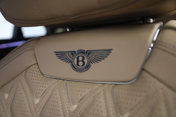 New 2027 Bentley Flying Spur Azure for sale $363,300 at Maserati of Westport in Westport CT 06880 21