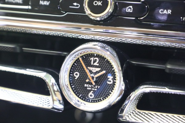 New 2027 Bentley Flying Spur Azure for sale $363,300 at Maserati of Westport in Westport CT 06880 24