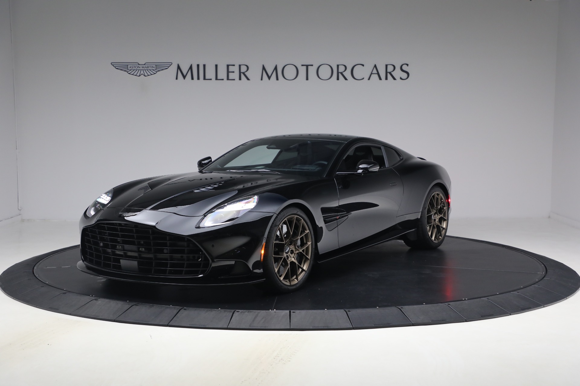 Used 2025 Aston Martin Vanquish for sale $415,900 at Maserati of Westport in Westport CT 06880 1