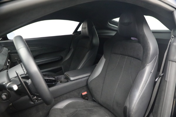 Used 2025 Aston Martin Vantage for sale $187,900 at Maserati of Westport in Westport CT 06880 15