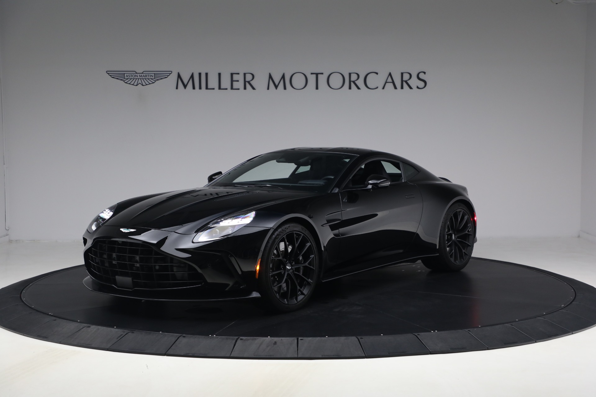 Used 2025 Aston Martin Vantage for sale $187,900 at Maserati of Westport in Westport CT 06880 1
