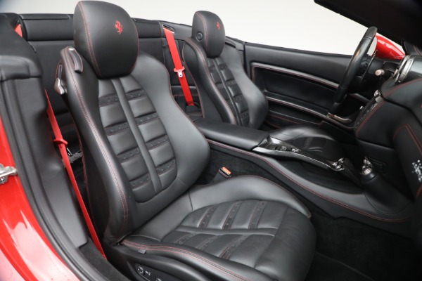 Used 2014 Ferrari California 30 for sale $115,900 at Maserati of Westport in Westport CT 06880 19