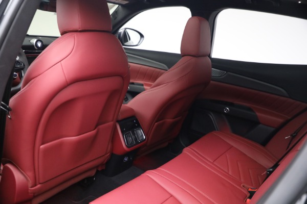 New 2027 Maserati Grecale Trofeo for sale $128,145 at Maserati of Westport in Westport CT 06880 16